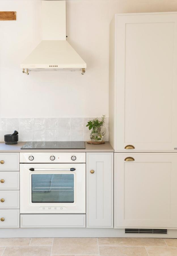 La Petite Ruche, 1 Bedroom Gite In The Luberon อัพท์ ภายนอก รูปภาพ